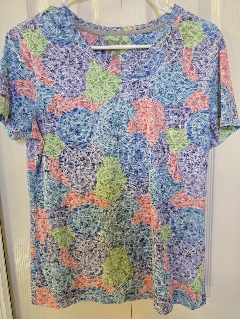 REEL LEGENDS Floral Scoop Neck Tee with Subtle Branding - Picture 1 of 4